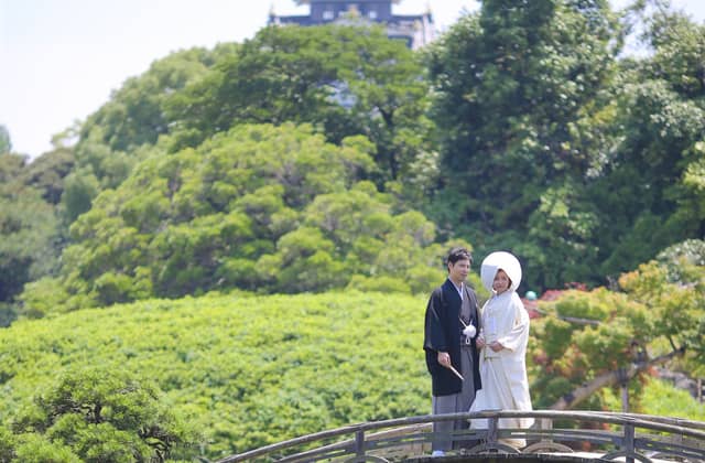 【公式】ティアラ ザ クラシッククラブ|登録有形文化財で叶う少人数ウェディングと家族挙式