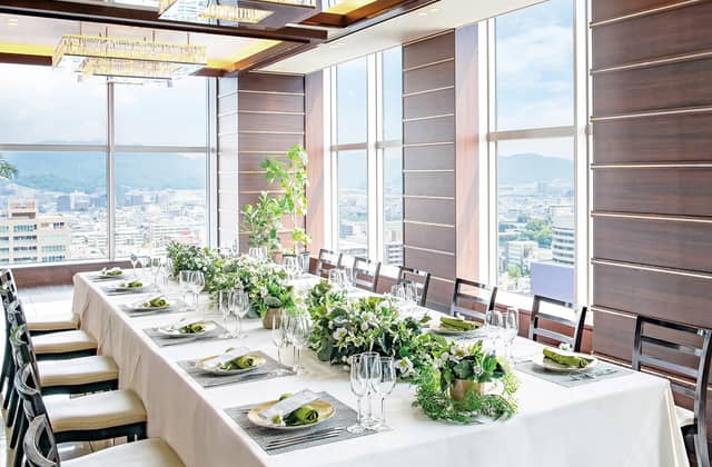 THE STYLE(ザ・スタイル) | 【岡山駅から5分の好立地】地上101m、高層階のウエディング