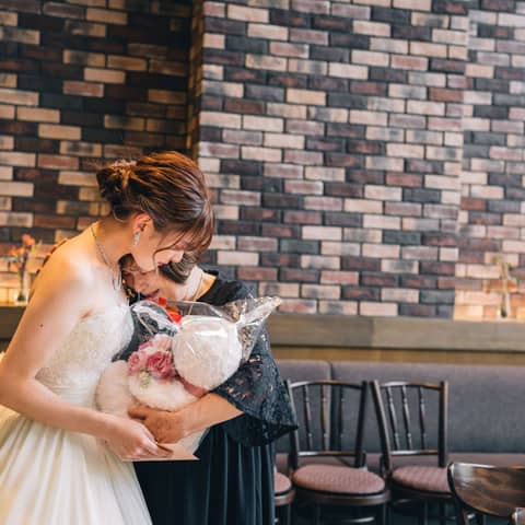 家族挙式→会食でアットホームウエディング(10名)