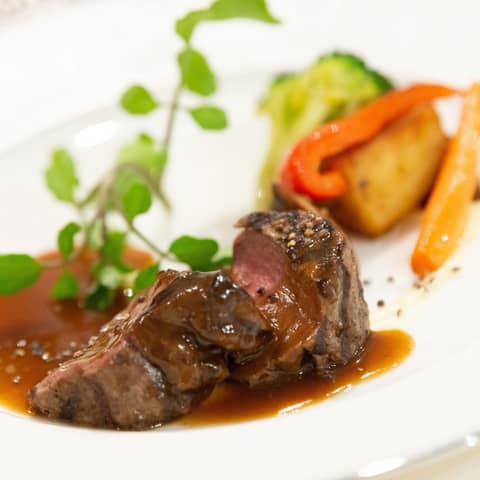 【自己負担0円プラン!】ご祝儀内で結婚式が挙げられるのはこの会場だけ!