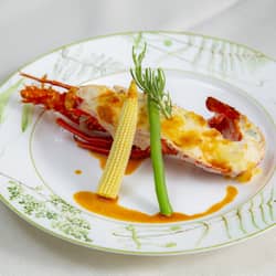 【公式】ガーデンベルズ宮崎 | 宮崎県宮崎市の結婚式場 ベルズ人気NO.1！ロブスターのテルミドール♪