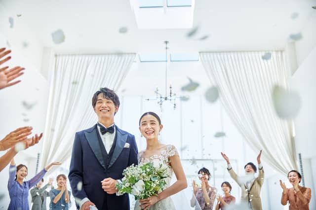 【公式】ティアラ ザ ガーデンハウス｜岡山の結婚式場｜庭付き一軒家貸切邸宅でカジュアルウェディング