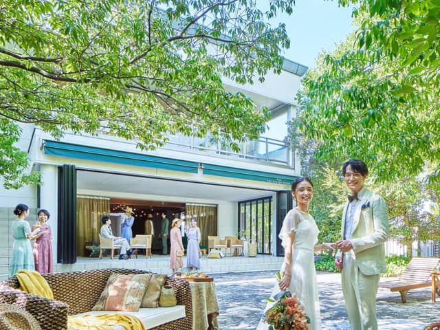 【公式】ティアラ ザ ガーデンハウス｜岡山の結婚式場｜プライベートガーデン付き一軒家貸切邸宅で寛ぎW