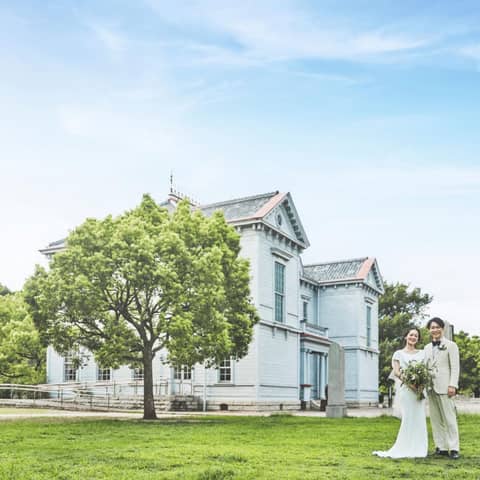 【公式】ティアラ ザ クラシッククラブ｜登録有形文化財で叶う少人数ウェディングと家族挙式