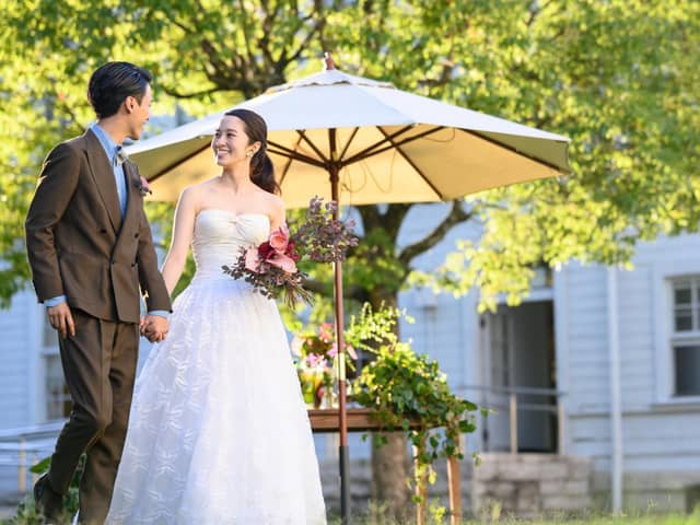 【公式】ティアラ ザ クラシッククラブ|登録有形文化財で叶う少人数ウェディングと家族挙式