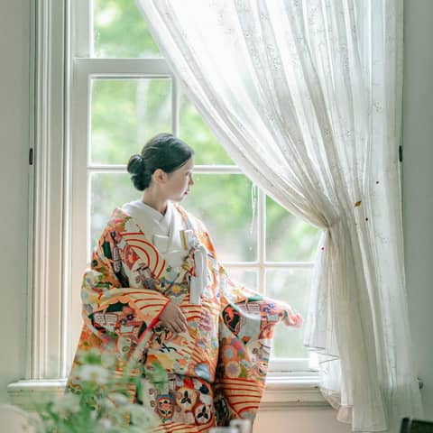 【公式】ティアラ ザ クラシッククラブ｜登録有形文化財で叶う少人数ウェディングと家族挙式