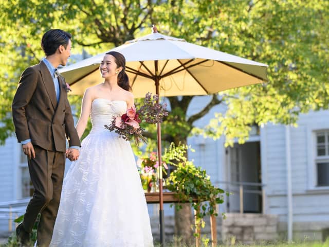 【公式】ティアラ ザ クラシッククラブ|登録有形文化財で叶う少人数ウェディングと家族挙式