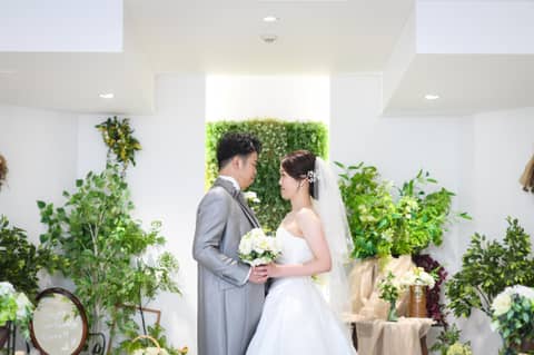 【少人数会費制プラン】ゲスト20名￥327,400-で結婚式が叶う！