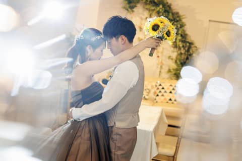 【少人数会費制プラン】ゲスト20名￥327,400-で結婚式が叶う！